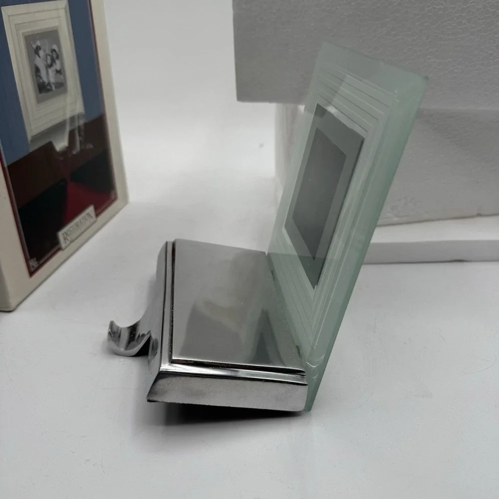 Vtg RESTORATION HARDWARE Silvertone Bevel Glass Frame Stocking Hanger Holder 6